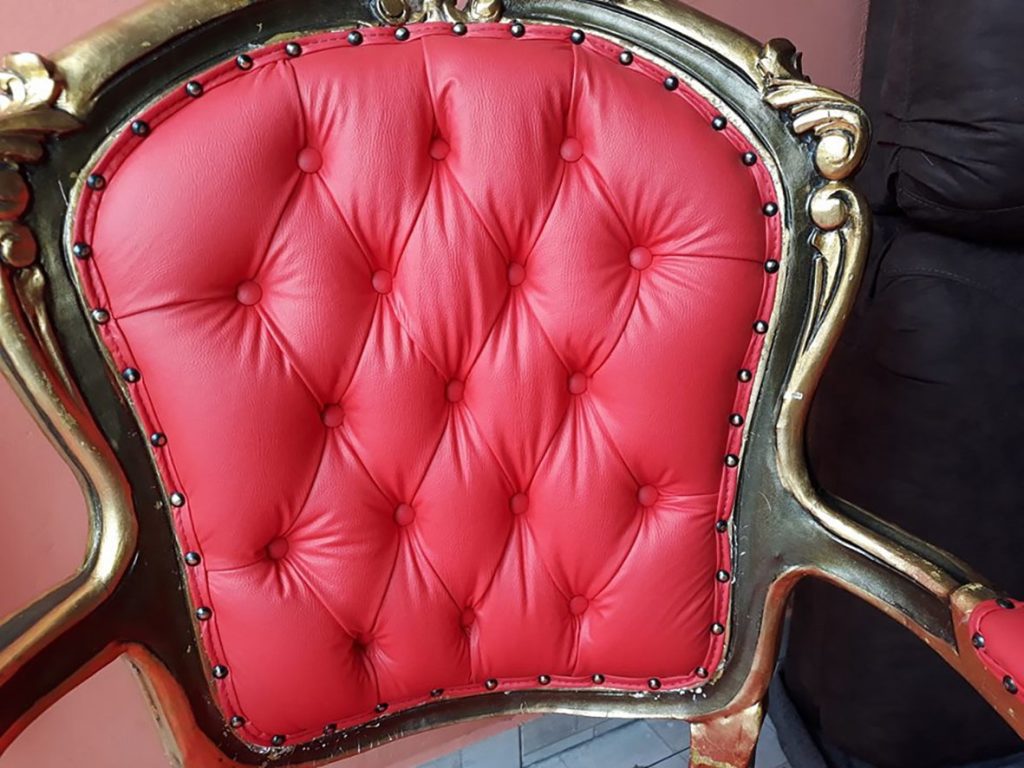 REFORMA DE POLTRONA TAPEÇARIA INCANTO SÃO PAULO - SP